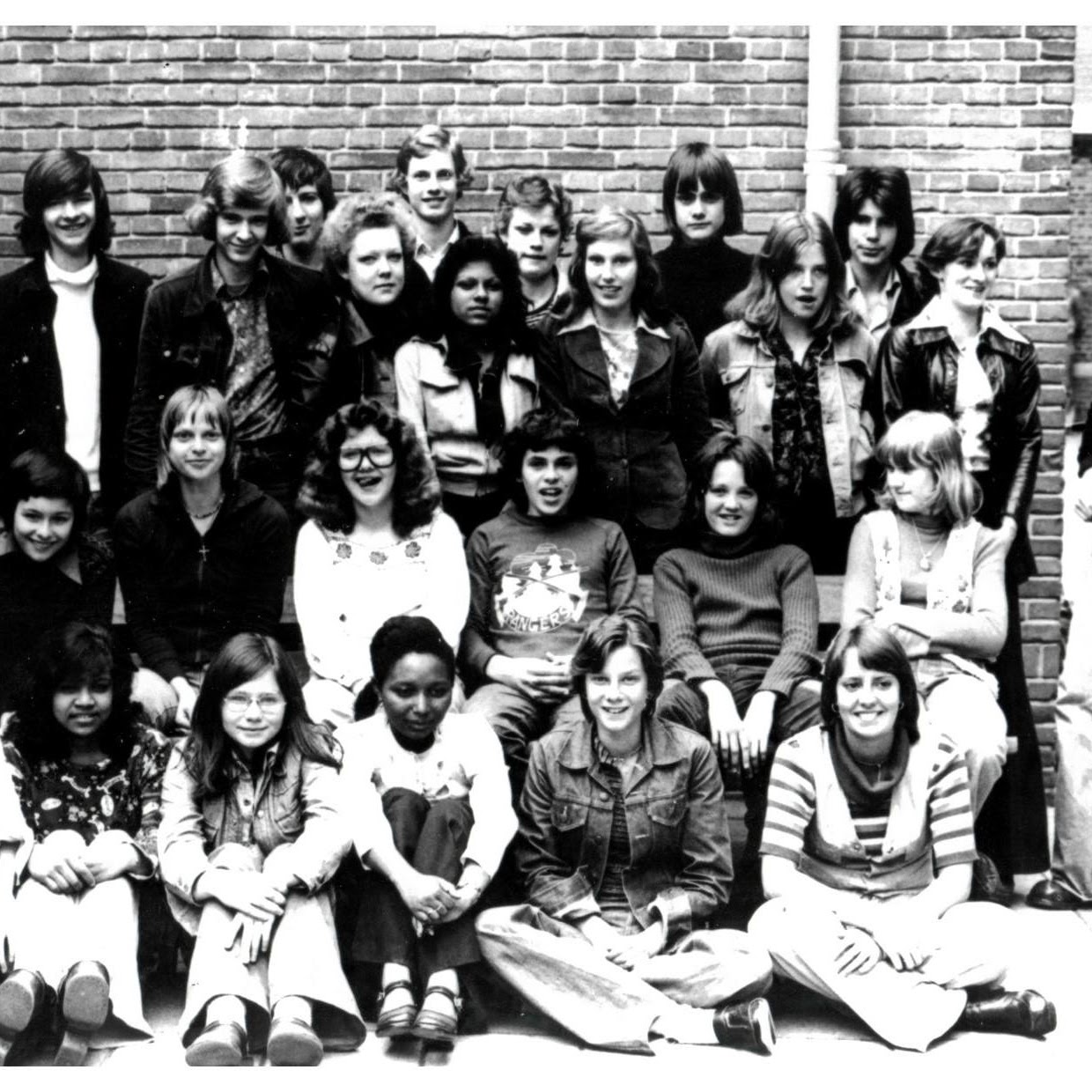 Groepsfoto van leerlingen in de jaren zeventig